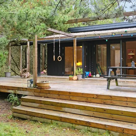 Unspoilt Nordic Gem Amidst Nature * Tjørneholm
